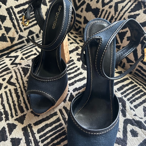 Sergio Rossi Platform Mary Jane Sandal - Picture 6 of 8